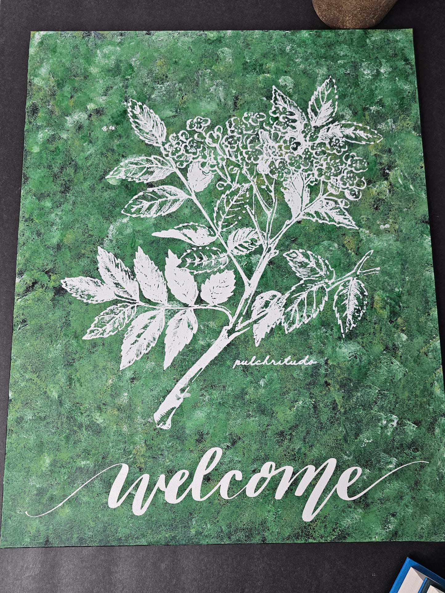 The Home Collection: Welcome Flower Sign
